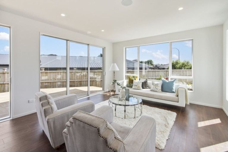 Photo of property in 8 Penny Lane, Pukekohe, 2120