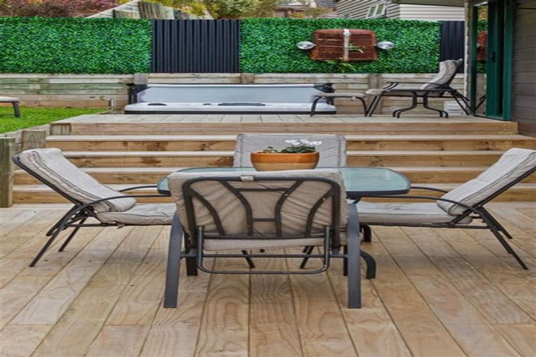 Photo of property in 111 Pacific View Drive, Whangamata, 3620