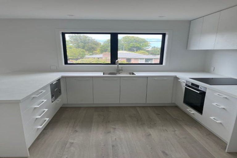 Photo of property in 1/210 Centaurus Road, Saint Martins, Christchurch, 8022