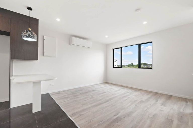 Photo of property in 15 Auranga Drive, Karaka, Papakura, 2113