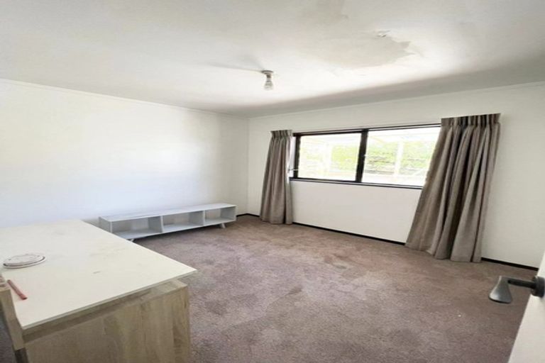 Photo of property in 2/248 Pakuranga Road, Pakuranga Heights, Auckland, 2010
