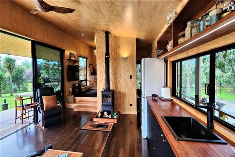 Photo of property in 2b Bibby Street, Waipawa, 4210