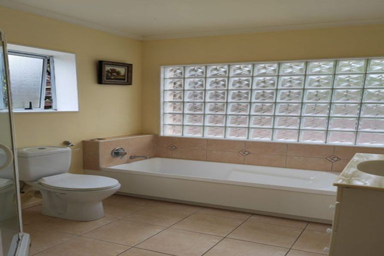 Photo of property in 110 Glamorgan Drive, Torbay, Auckland, 0630