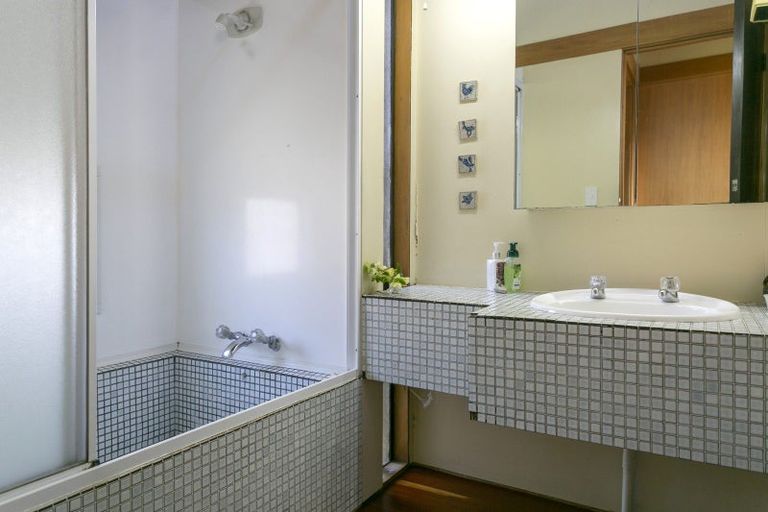 Photo of property in 114 Taupo View Road, Taupo, 3330