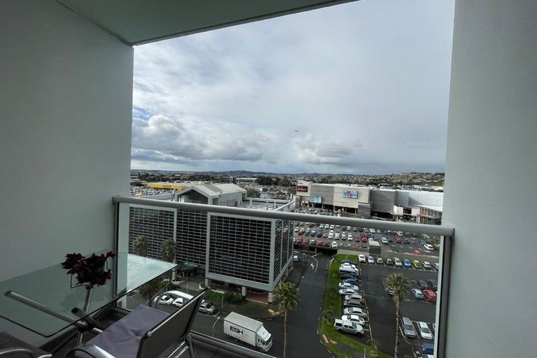 Photo of property in 903/17 Osterley Way, Manukau, Auckland, 2104