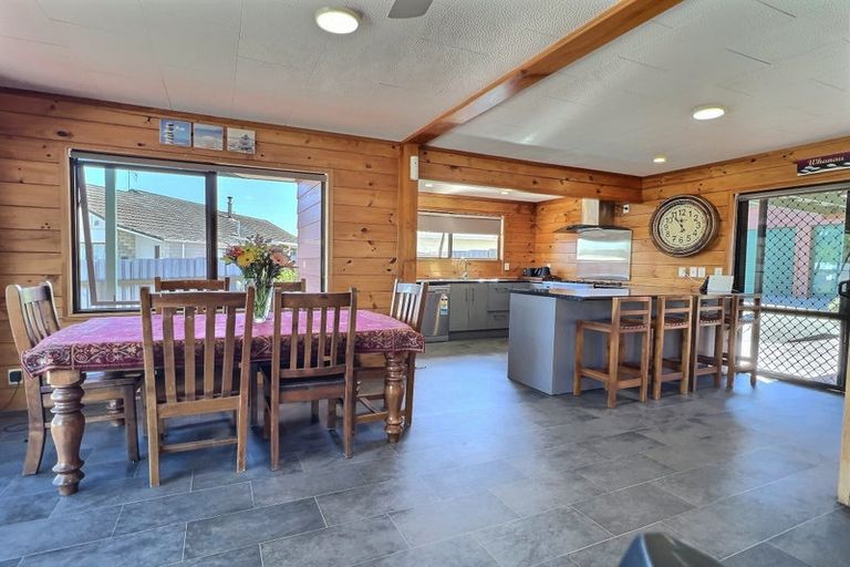 Photo of property in 404 Main North Road, Bay View, Napier, 4104