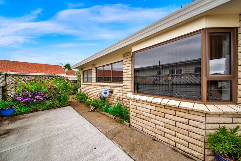 Photo of property in 6a Milmoe Street, Hawera, 4610