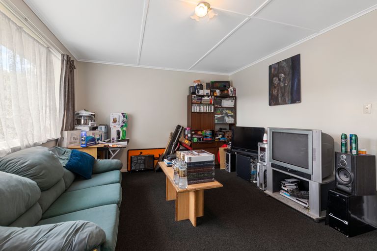 Photo of property in 1033 Fergusson Drive, Clouston Park, Upper Hutt, 5018