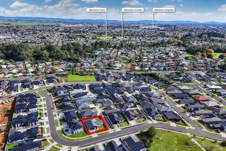 Photo of property in 22 Inuwai Street, Glenview, Hamilton, 3206
