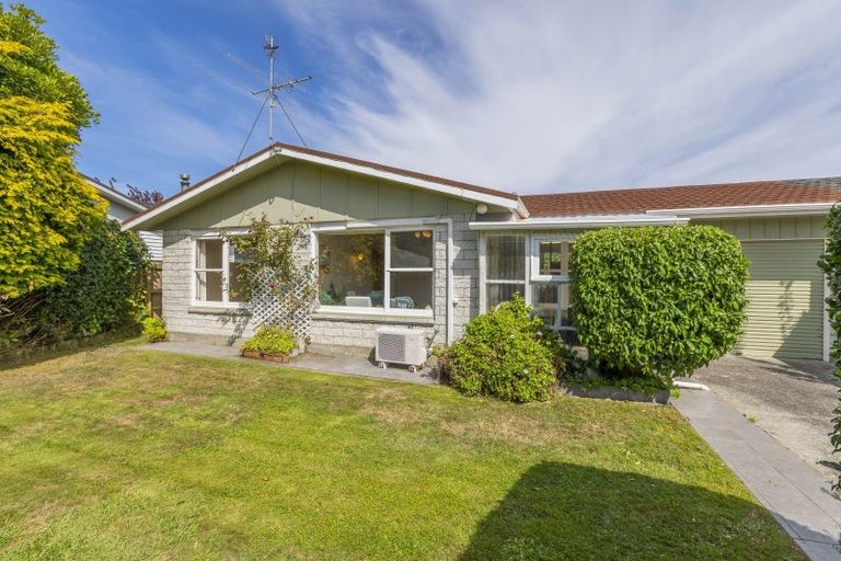 Photo of property in 4 Matipo Street, Waikanae, 5036