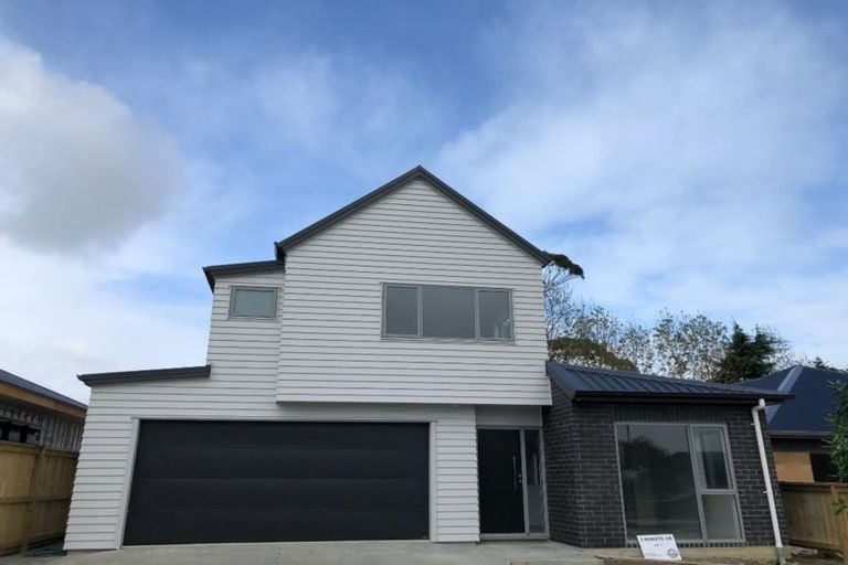 Photo of property in 3 Makete Crescent, Hobsonville, Auckland, 0618