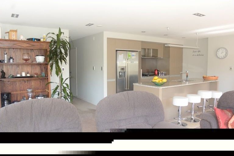 Photo of property in 11 The Mall, Mount Maunganui, 3116