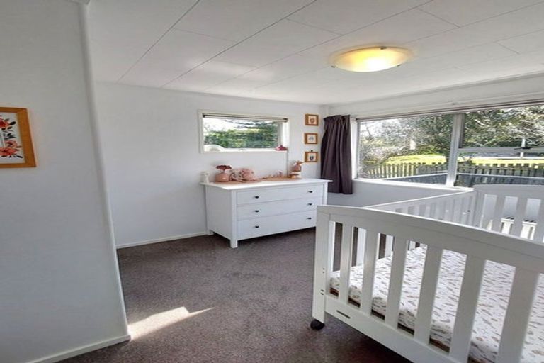 Photo of property in 21 Flaxdale Street, Birkdale, Auckland, 0626