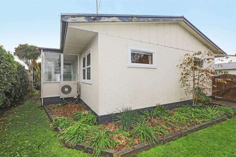 Photo of property in 804a Oxford Street, Saint Leonards, Hastings, 4120