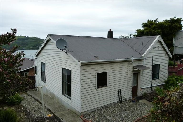 Photo of property in 225 Ravensbourne Road, Ravensbourne, Dunedin, 9022