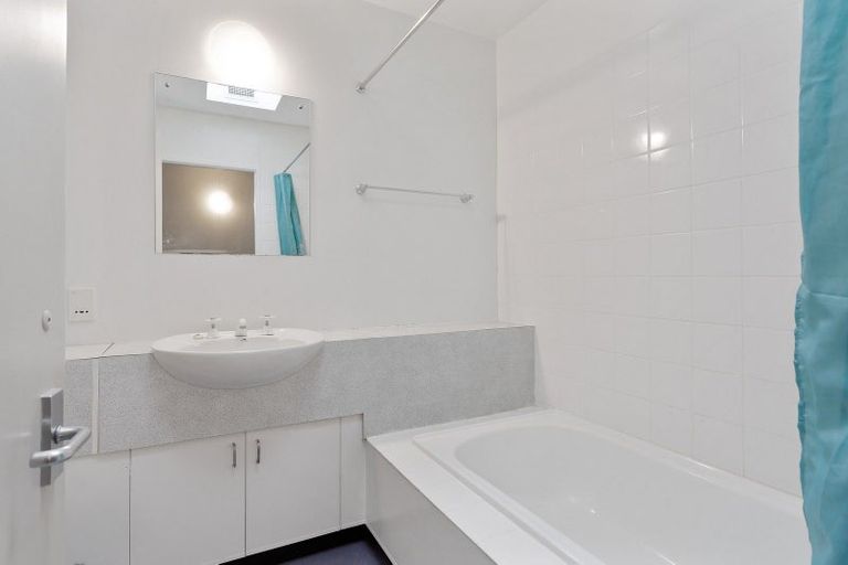 Photo of property in 4/28 Armagh Street, Christchurch Central, Christchurch, 8013