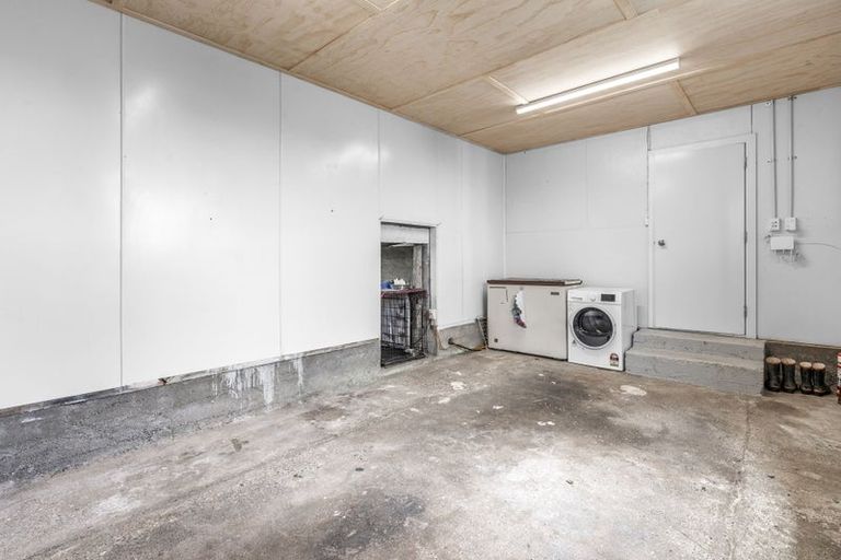 Photo of property in 62 Oteramika Road, Rockdale, Invercargill, 9812