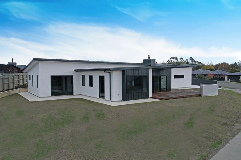Photo of property in 18 Avoca Drive, Waiareka Junction, Oamaru, 9401