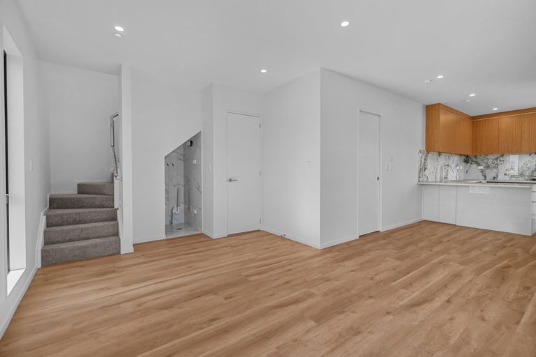 Photo of property in 22c Justamere Place, Weymouth, Auckland, 2103