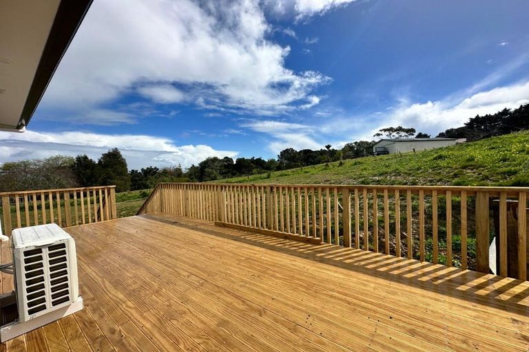 Photo of property in 8a Gracechurch Drive, Flat Bush, Auckland, 2016