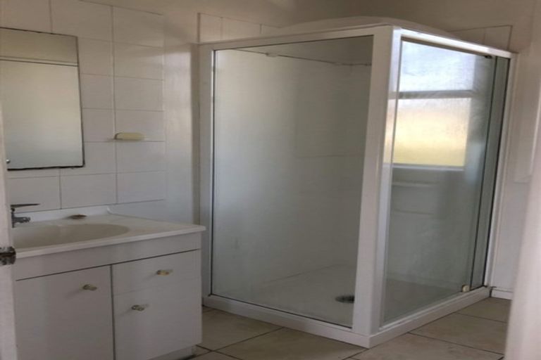 Photo of property in 2/35 Takanini Road, Takanini, 2112