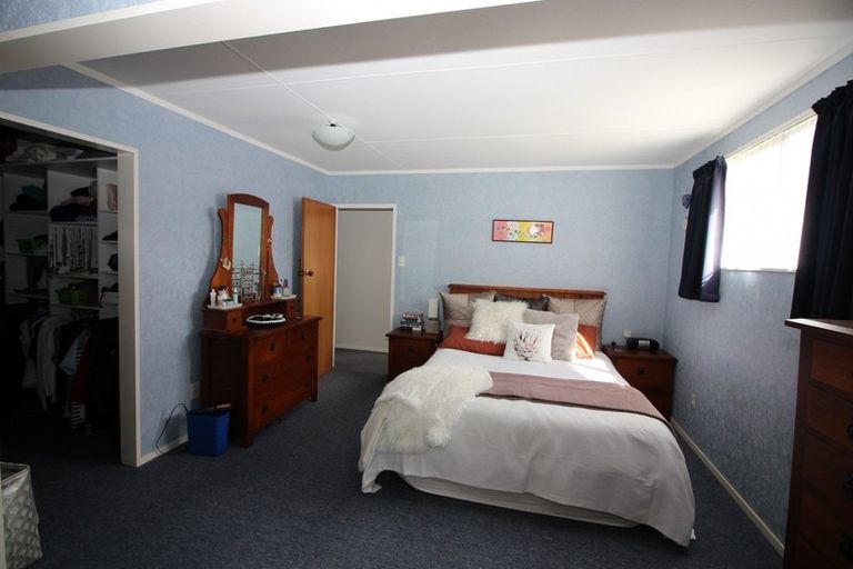 Photo of property in 123 Guy Street, Dannevirke, 4930