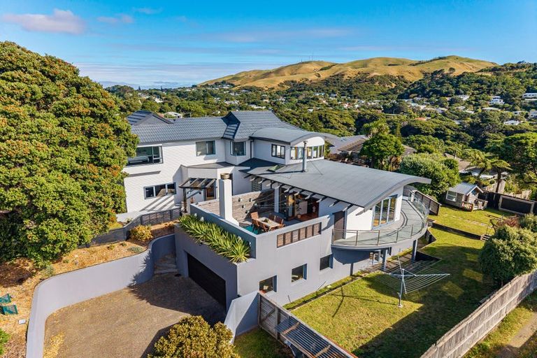 Photo of property in 13 Haunui Road, Pukerua Bay, 5026