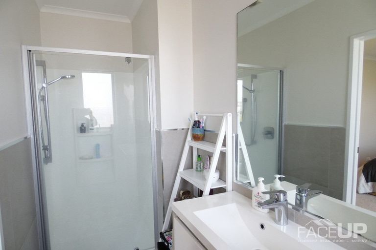 Photo of property in 18 Flounder Road, Hobsonville, Auckland, 0616