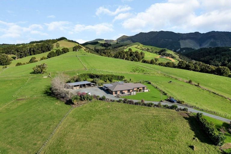 Photo of property in 1488 Kirikopuni Road, Tangiteroria, 0381