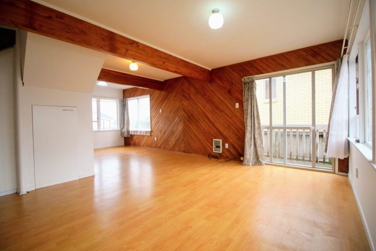 Photo of property in 12 Hazelmay Place, Bucklands Beach, Auckland, 2014
