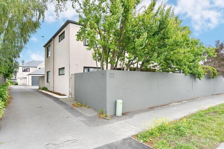 Photo of property in 2/318 Hereford Street, Christchurch Central, Christchurch, 8011