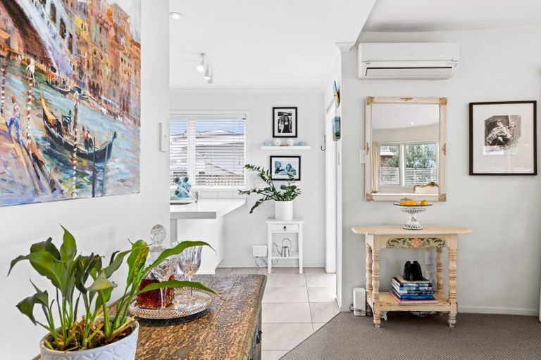 Photo of property in 1/40 The Esplanade, Westshore, Napier, 4110