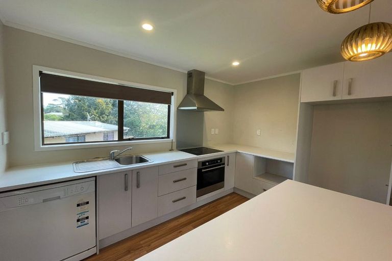Photo of property in 1/34 Don Buck Road, Massey, Auckland, 0614