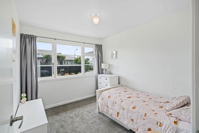 Photo of property in 2 Rustic Lane, Spreydon, Christchurch, 8024