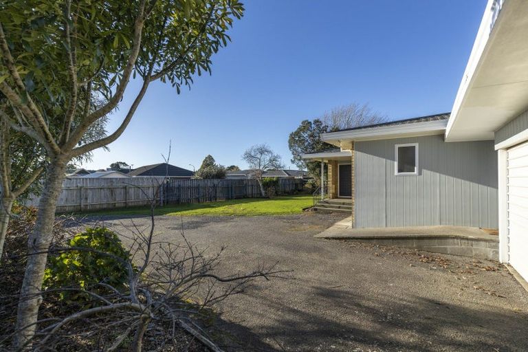 Photo of property in 283a Mangorei Road, Merrilands, New Plymouth, 4312