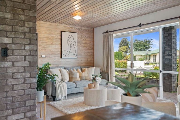 Photo of property in 2 Judith Place, Owhata, Rotorua, 3010