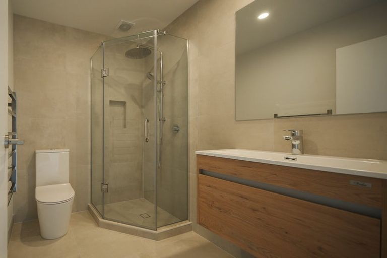 Photo of property in 6/5 Preston Avenue, Henderson, Auckland, 0610