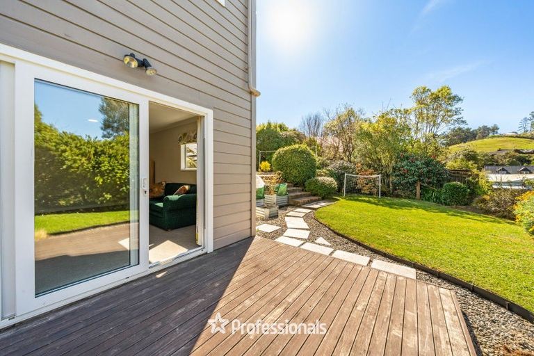 Photo of property in 13 Wilson Grove, Normandale, Lower Hutt, 5010