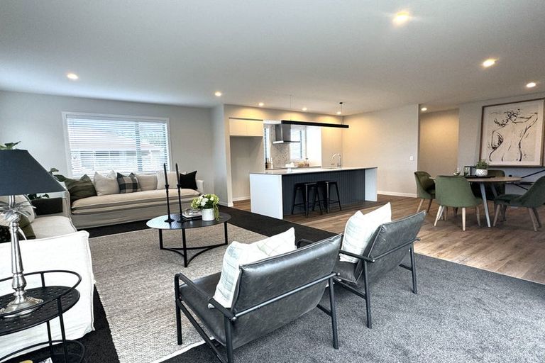 Photo of property in 9 George Yee Place, Taradale, 4112