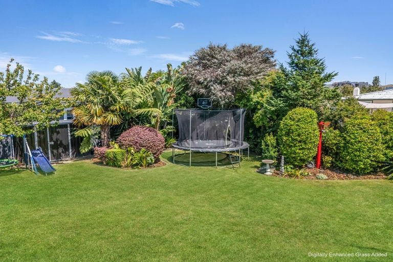 Photo of property in 27 Mckeefry Avenue, Greenmeadows, Napier, 4112