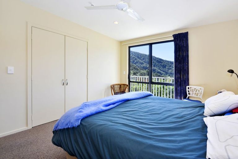 Photo of property in 20 Worlds End Road, Tennyson Inlet, 7195