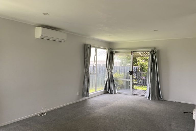 Photo of property in 4 Lyren Place, Half Moon Bay, Auckland, 2012