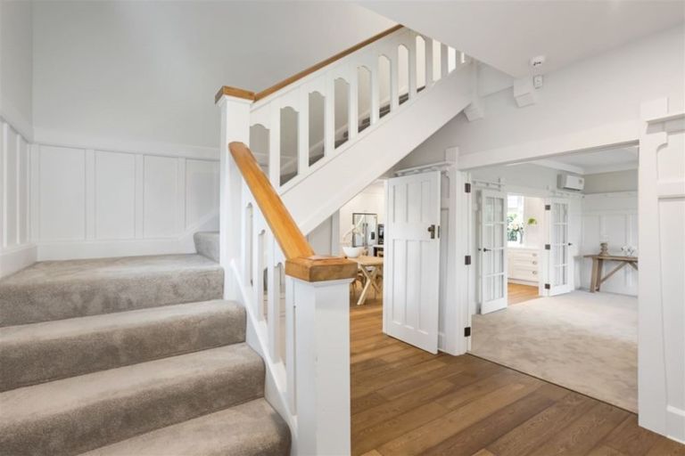 Photo of property in 32 Hawkesbury Avenue, St Albans, Christchurch, 8014