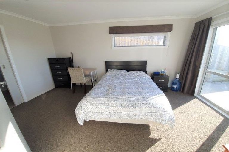 Photo of property in 9a Madeira Close, Whitby, Porirua, 5024