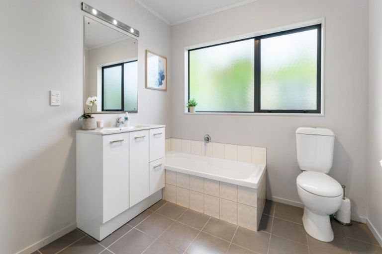 Photo of property in 5b Carr Street, Tuakau, 2121