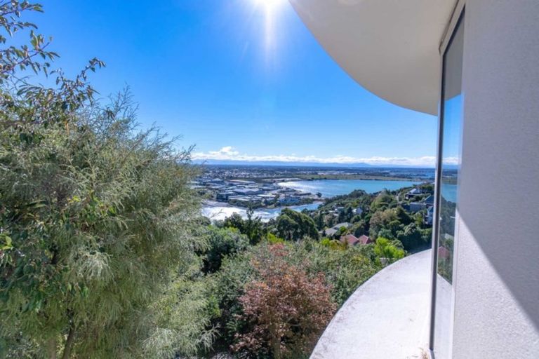 Photo of property in 15 Valley View, Mount Pleasant, Christchurch, 8081