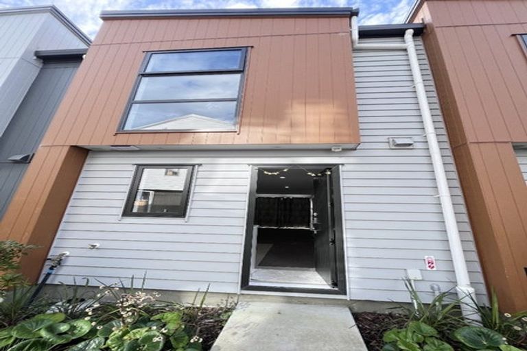 Photo of property in 9 Raupeti Lane, Henderson, 0612