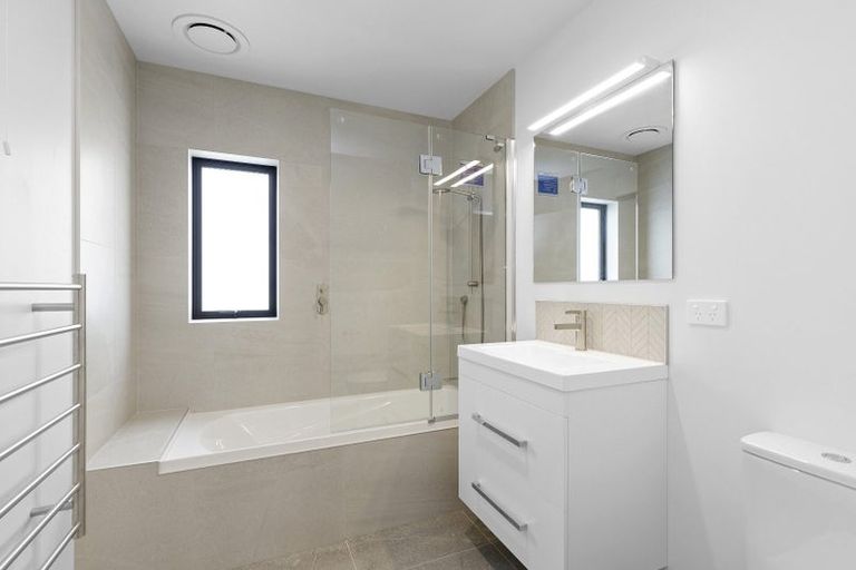 Photo of property in 58 Oakum Road, Whitby, 5024