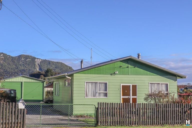 Photo of property in 1 Ross Street, Dunollie, Runanga, 7803