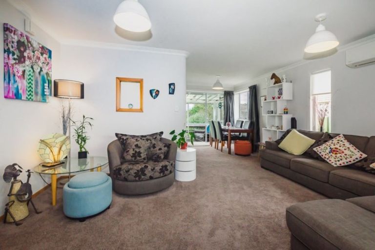 Photo of property in 20 Ngapotiki Street, Paraparaumu Beach, Paraparaumu, 5032